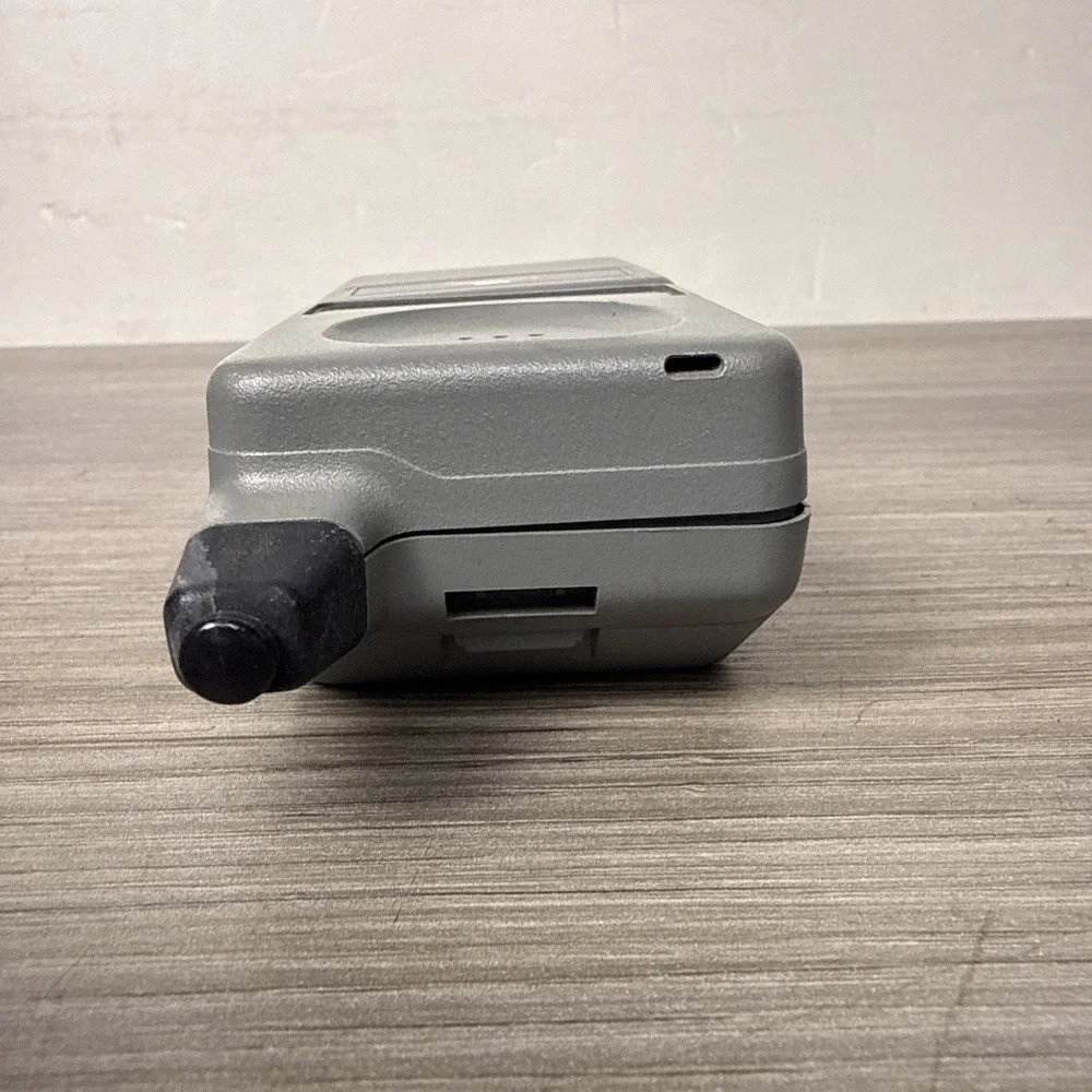 Motorola MicroTAC 650 Vintage Cellular FlipPhone Gray 34017NARSA Retro Prop Rare